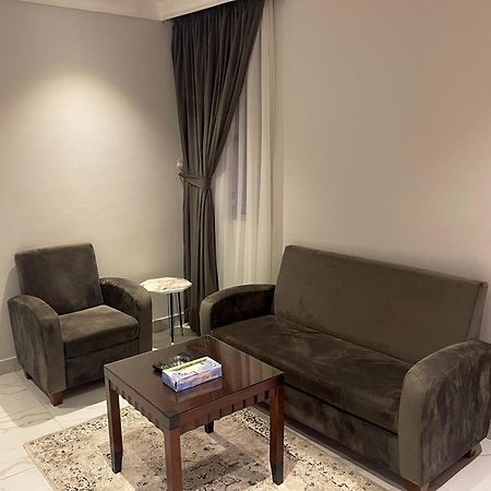 Continental Suite Farwaniya Kuwait City Екстер'єр фото