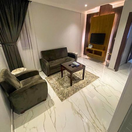 Continental Suite Farwaniya Kuwait City Екстер'єр фото