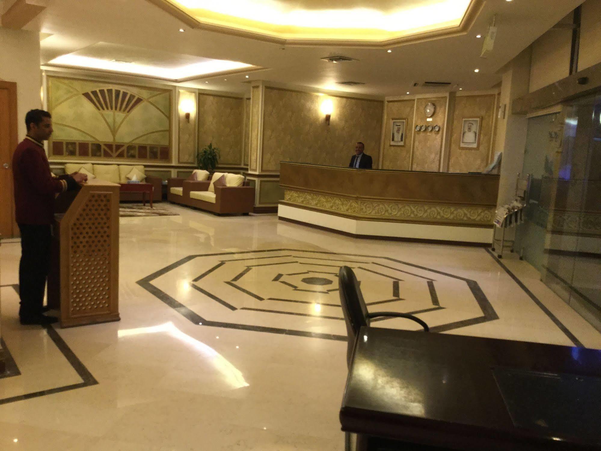 Continental Suite Farwaniya Kuwait City Екстер'єр фото
